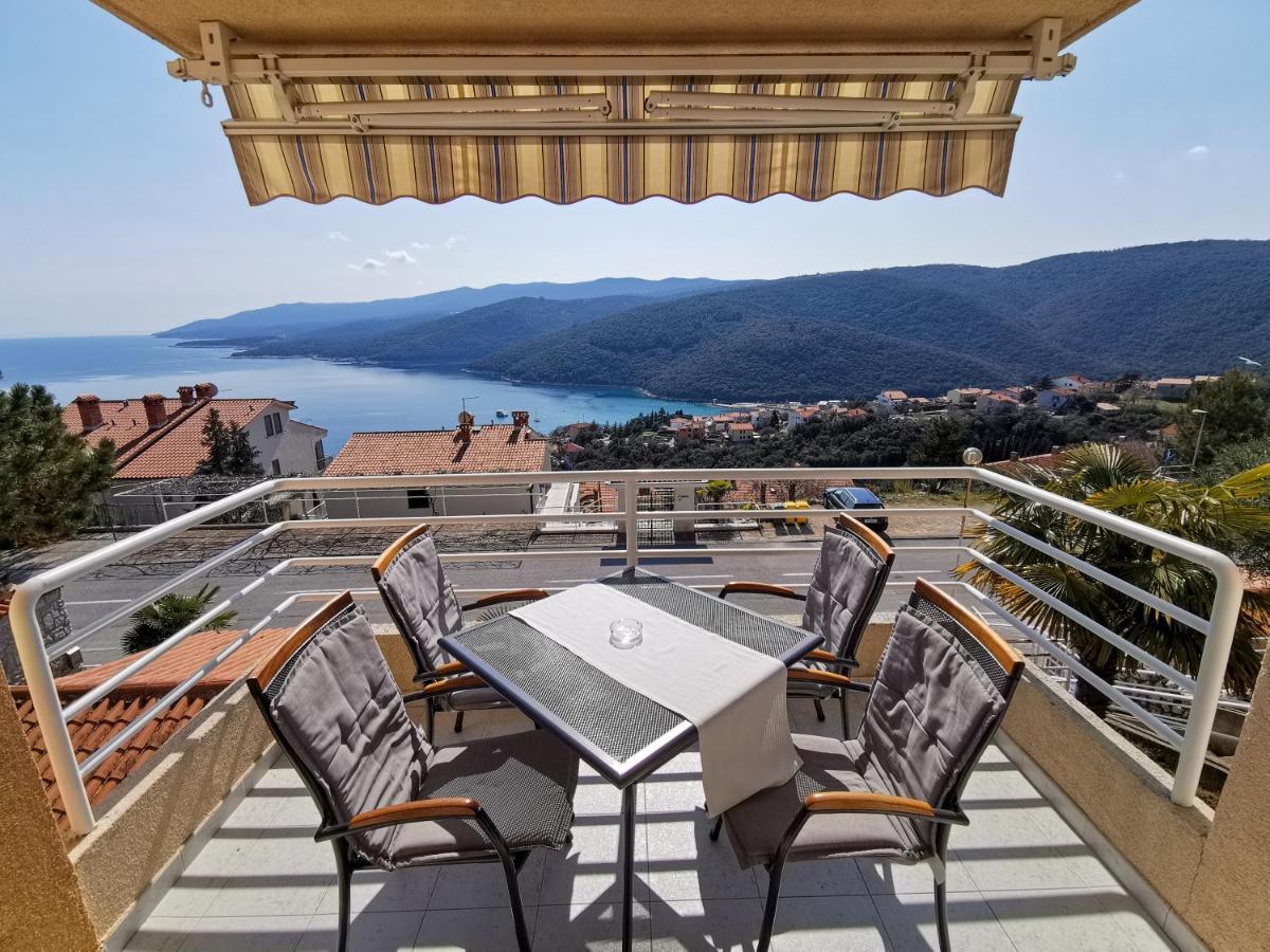 Apartment Seaview Bojan